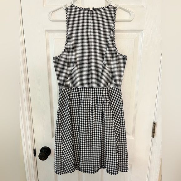 Michael Kors Dress - Picture 2 of 4